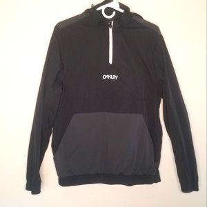 Oakley black hooded pullover windbreaker jacket